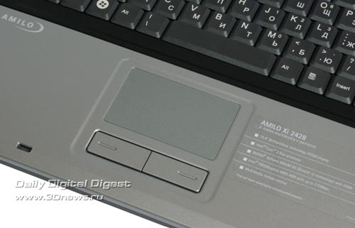 Fujitsu-SIEMENS Amilo Xi2428.  .