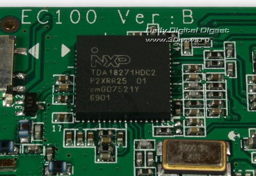EC100-D_Plata_Chip_TDA18271.jpg